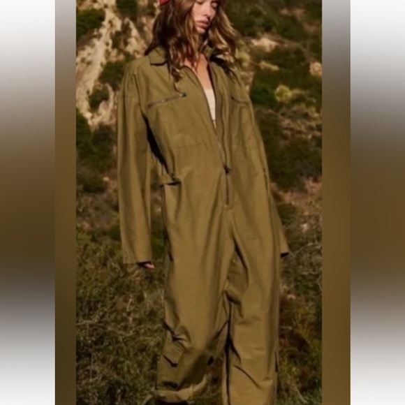 NWOT Free people Movement Mesmerize Me Coveralls in Army green - Picture 5 of 6